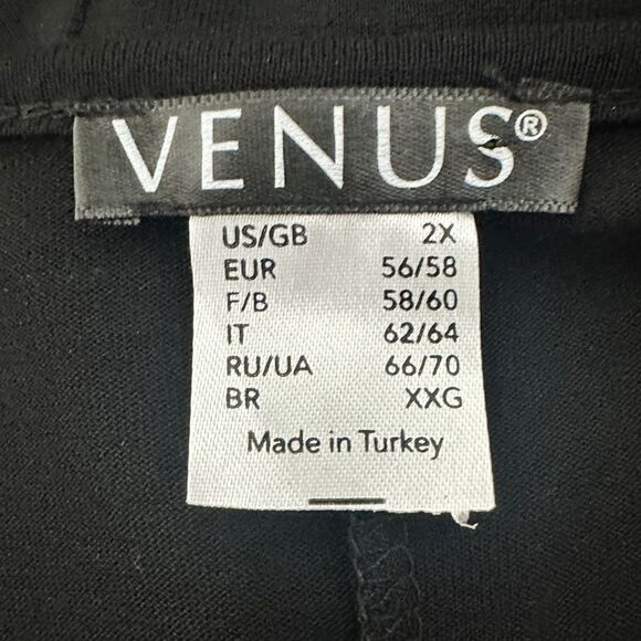 Venus black 3/4 sleeved top with a sequined heart size 2X - Picture 7 of 7